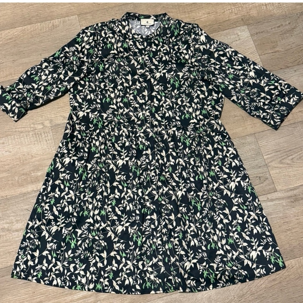 Tuckernuck Black and White leaf print dress